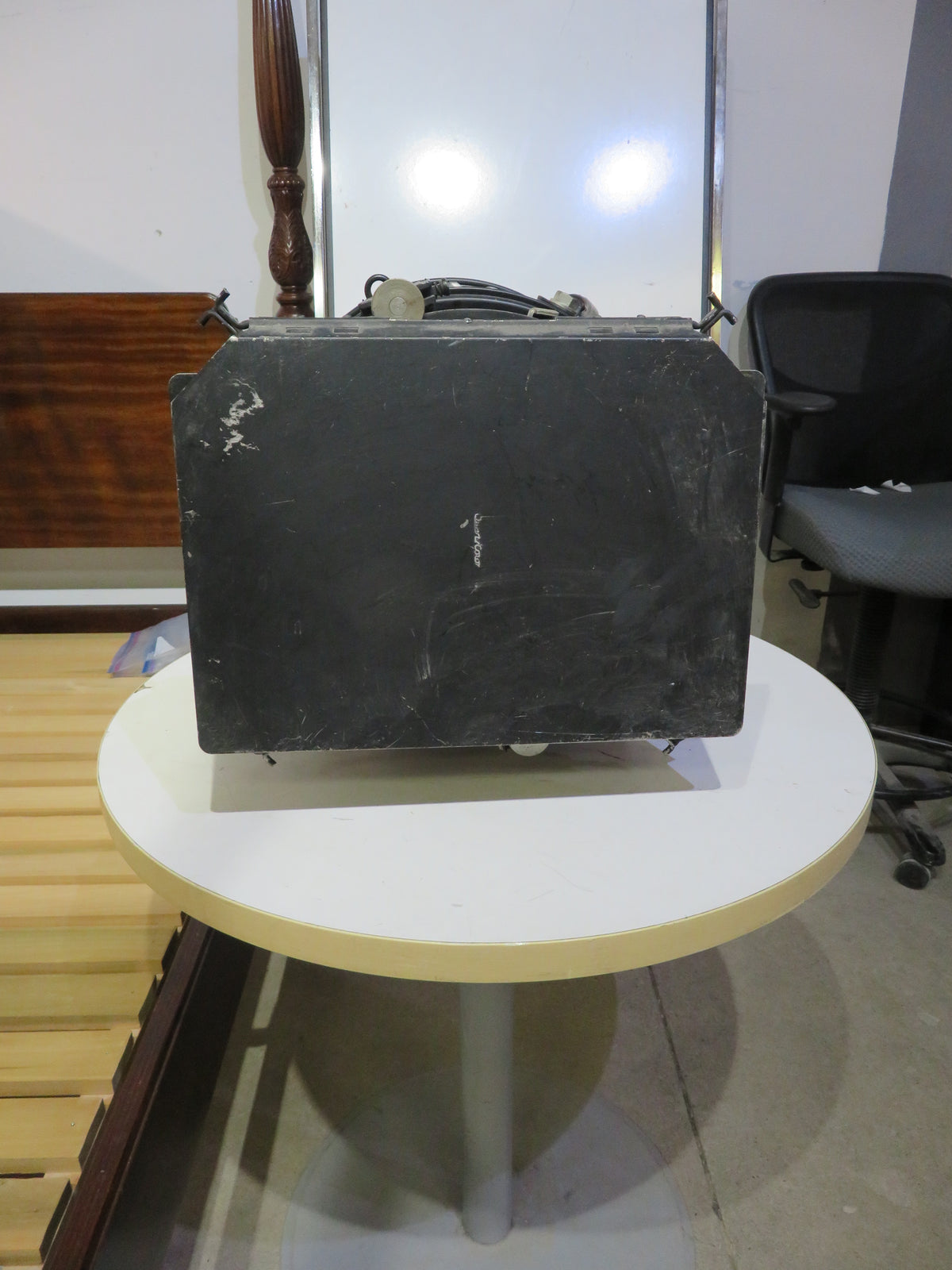 QuartzColor Castor 2kW Fresnel Spotlight (Model 270)