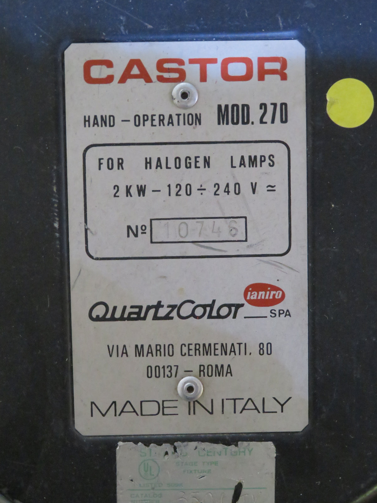 QuartzColor Castor 2kW Fresnel Spotlight (Model 270)