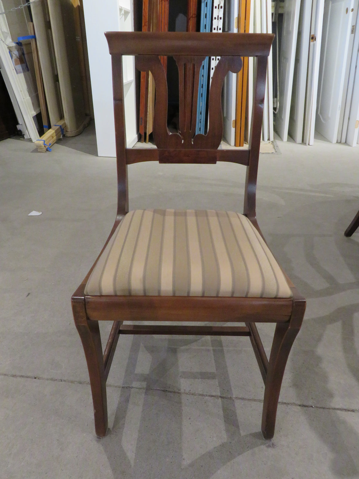 Mahogany Dining Table Set w/ 6 chairs