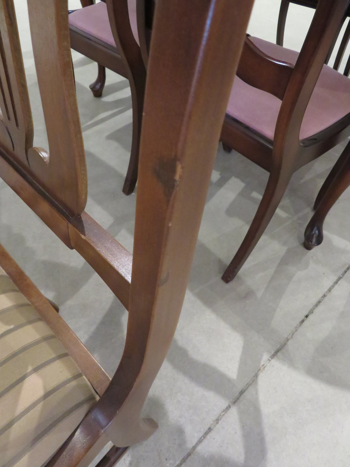Mahogany Dining Table Set w/ 6 chairs