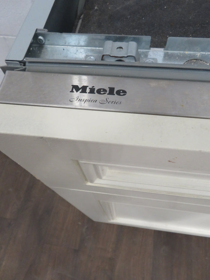 Miele Built-In Dish Washer - Cream Front