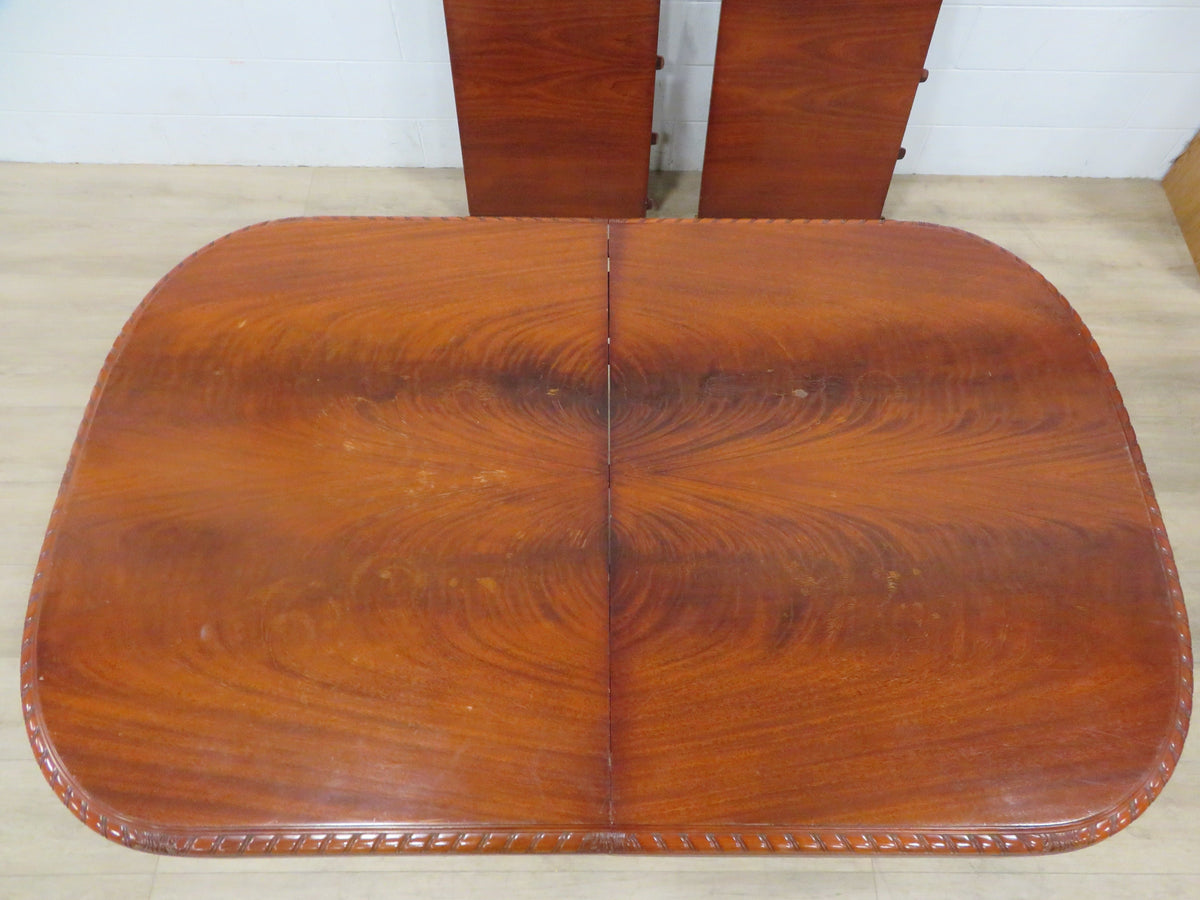 Wood Dining Table with Ornate Detailing and 2 Leaves