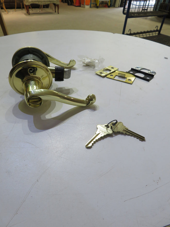 Schlage Keyed Entrance Right Hand Lever