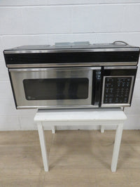 Under Cabinet Microwave/Convection Oven in Black