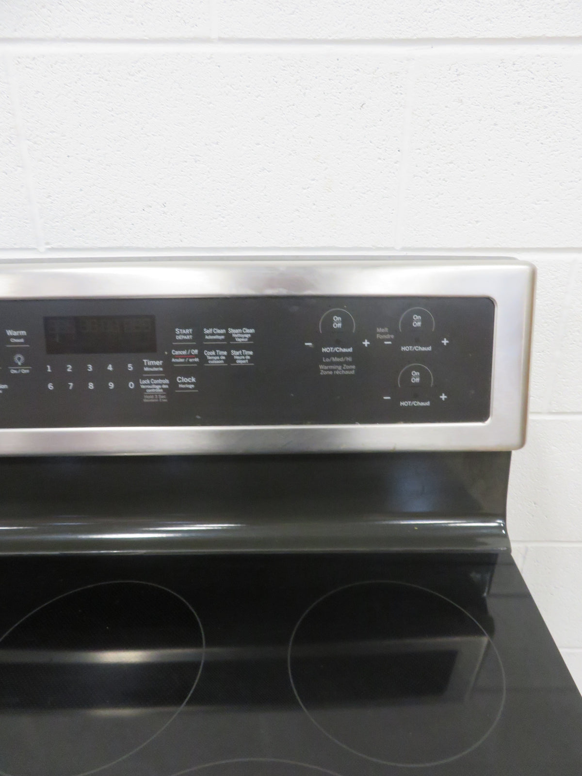 5-Burner Flat Top Electric Stove - Stainless