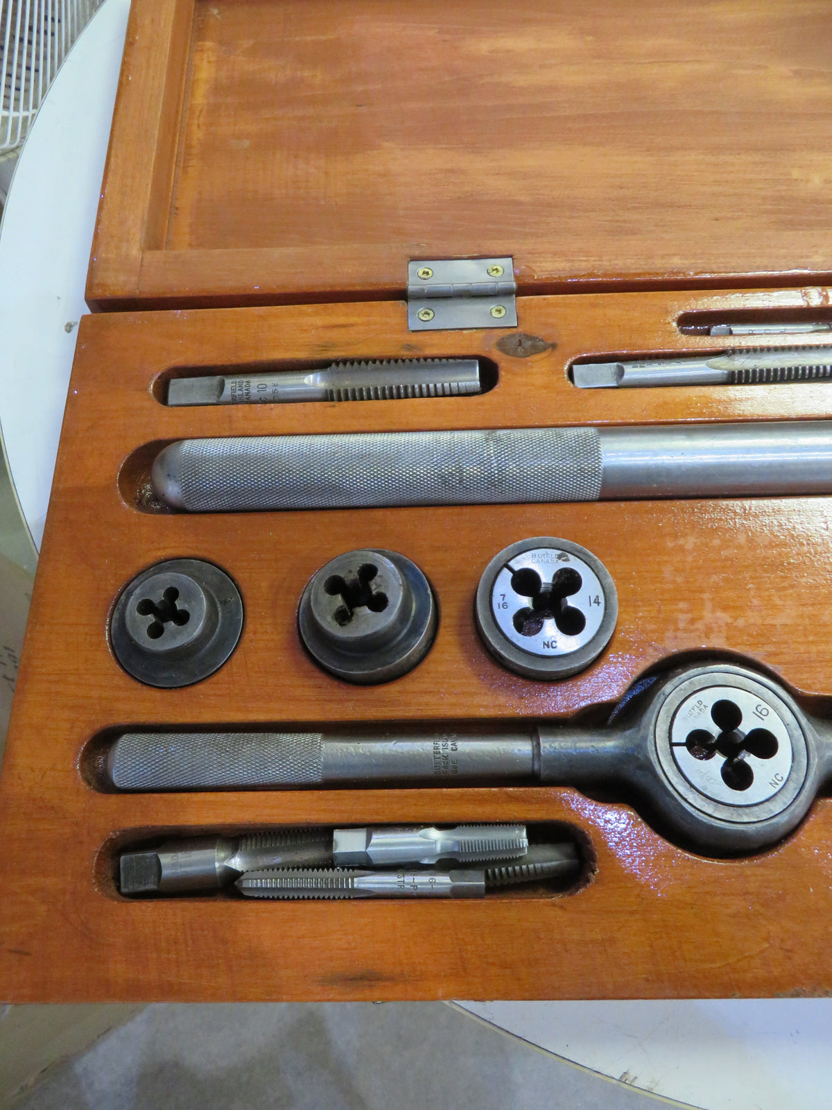Tap and Die Tool Set