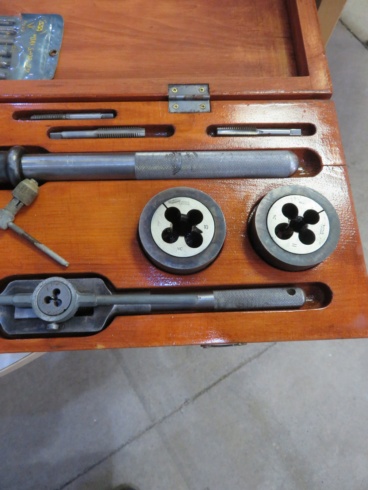 Tap and Die Tool Set