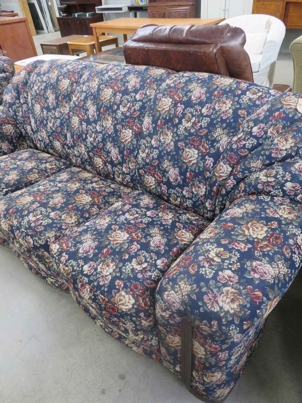 3-Seat Sofa in Dark Floral Pattern