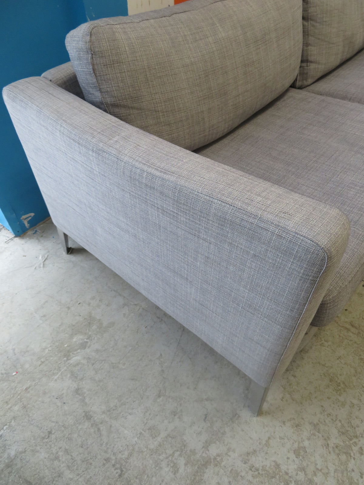 Modern Style Love Seat in Gray