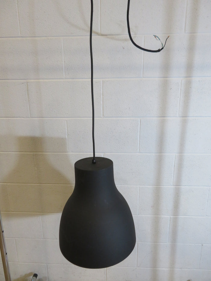 Matte Black Single Bulb Pendant