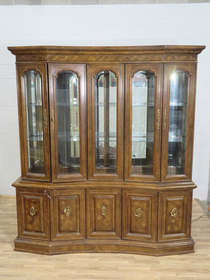 2 Piece Traditional Styled Hutch with Glass Shelves