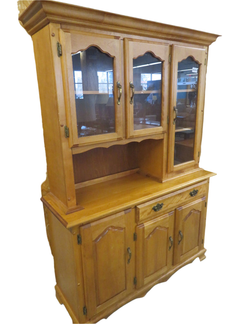 2-Piece Solid Pine Sideboard and Hutch