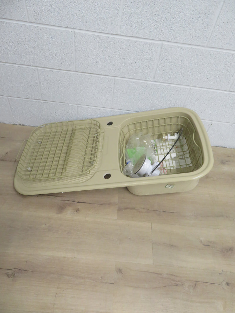 38.5"W Single Bowl Kitchen Sink in Beige
