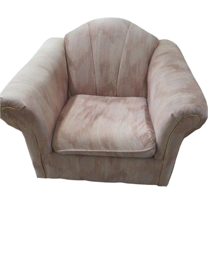 40"W Armchair in Pink Fabric