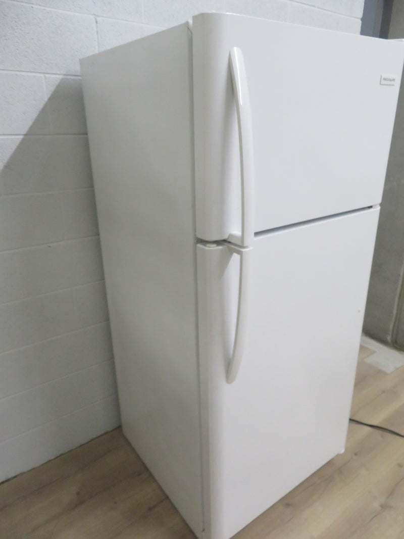 30" Fridge Freezer in White - Frigidaire