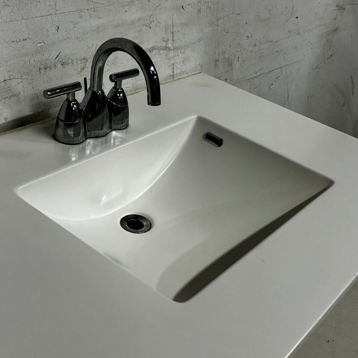 34" Vanity Sink Countertop in White Finish with 3-Hole Faucet and Drainer