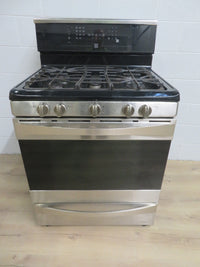 30" 5-Burner Gas Stove in Black - Stainless Door