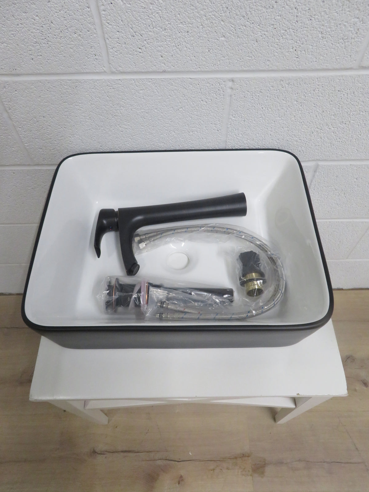 19"W Oblong Porcelain Counter Top Sink