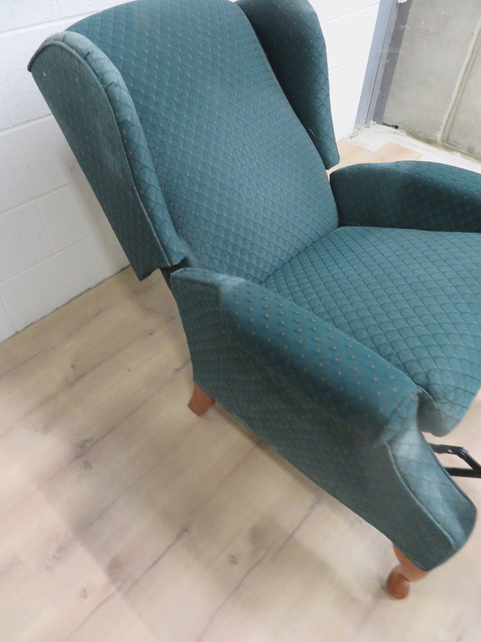 31"W Reclining Wing Back Chair