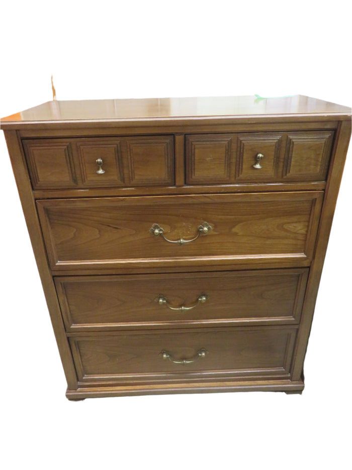 36"W 4-Drawer Dresser