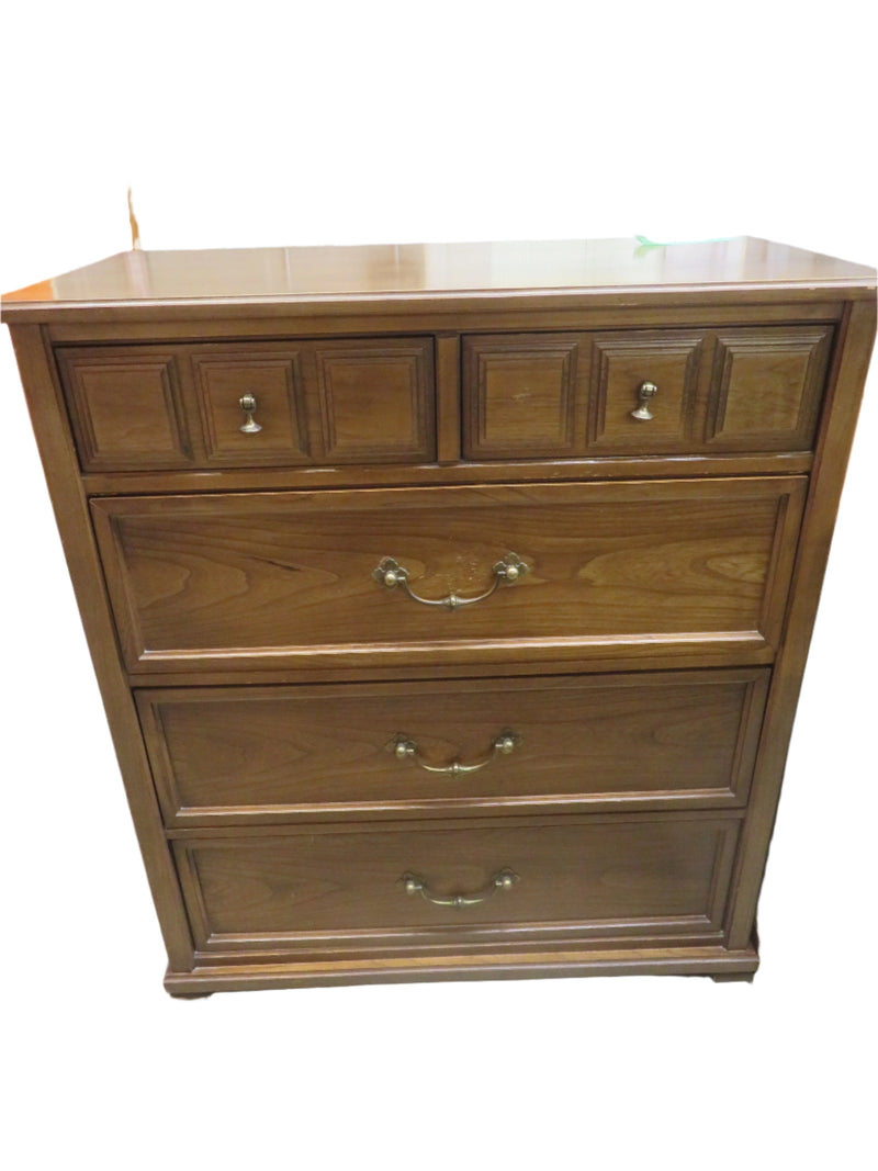36"W 4-Drawer Dresser