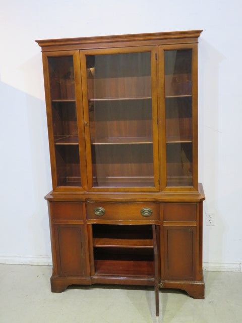 One-Piece Glass China Cabinet