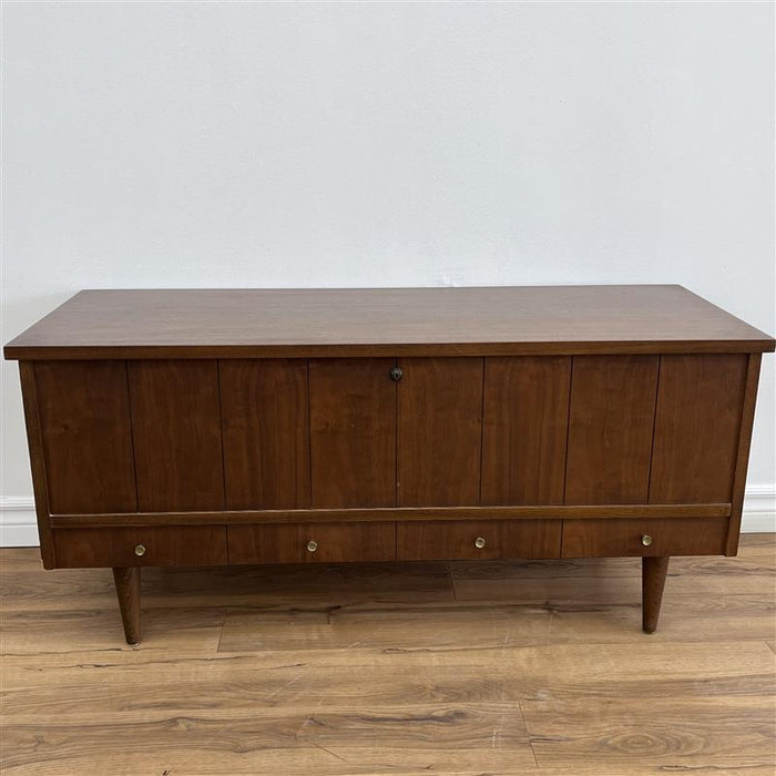 43"W Wooden Chest/Accent Table with 4 legs