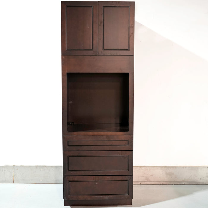 Canada Kitchens Oven Wall Tall Pantry 33" x 84"