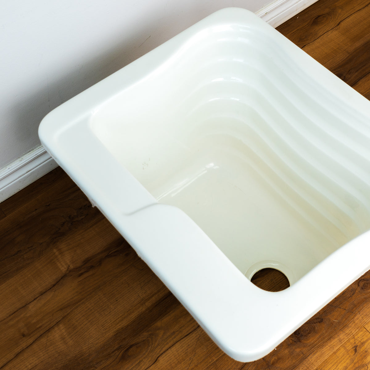 Acrylic Laundry Sink - 21.5" L x 25" W x 15" H