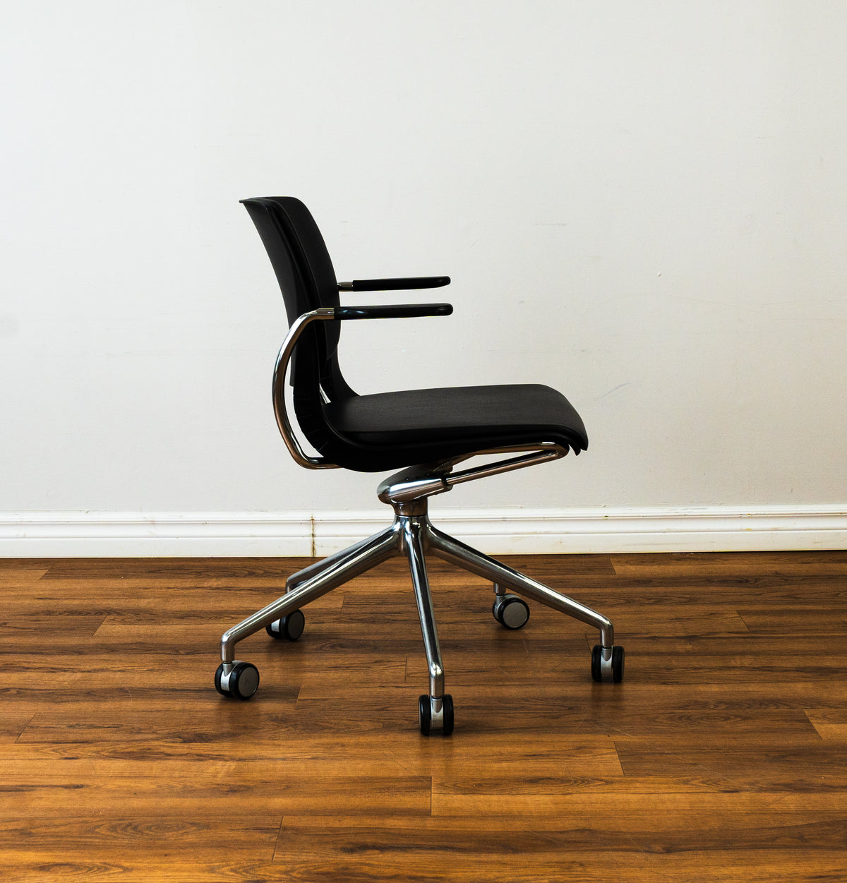 Leather Office Chair - Black - 5 Wheeled Legs