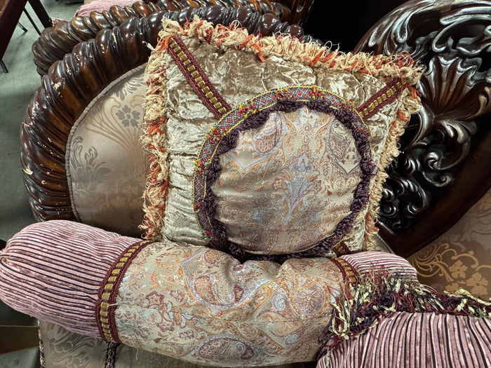 Ornate Victorian- style 2 Seater Sofa