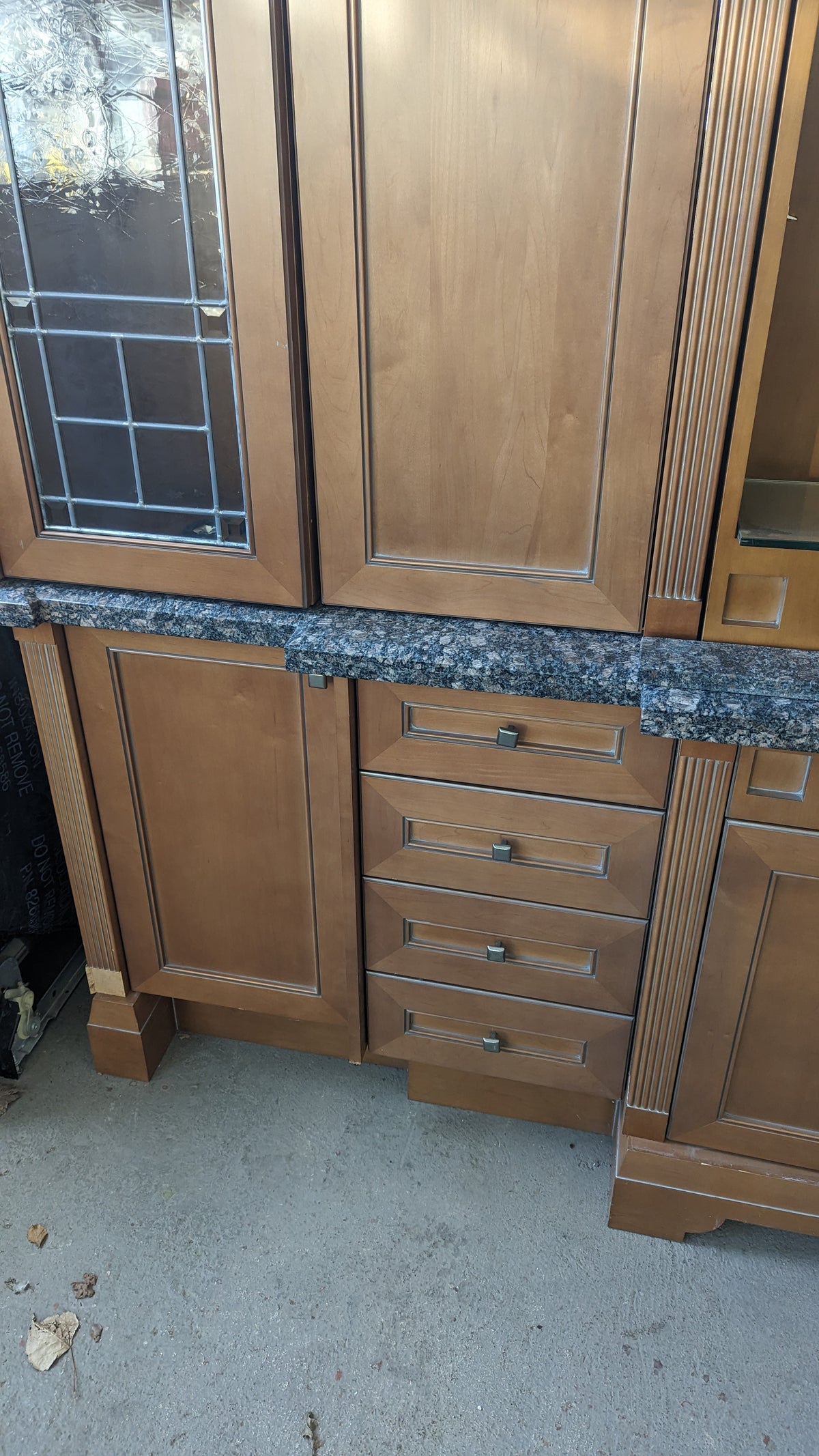 Early American Kitchen w/ Black Granite Counter-Top
