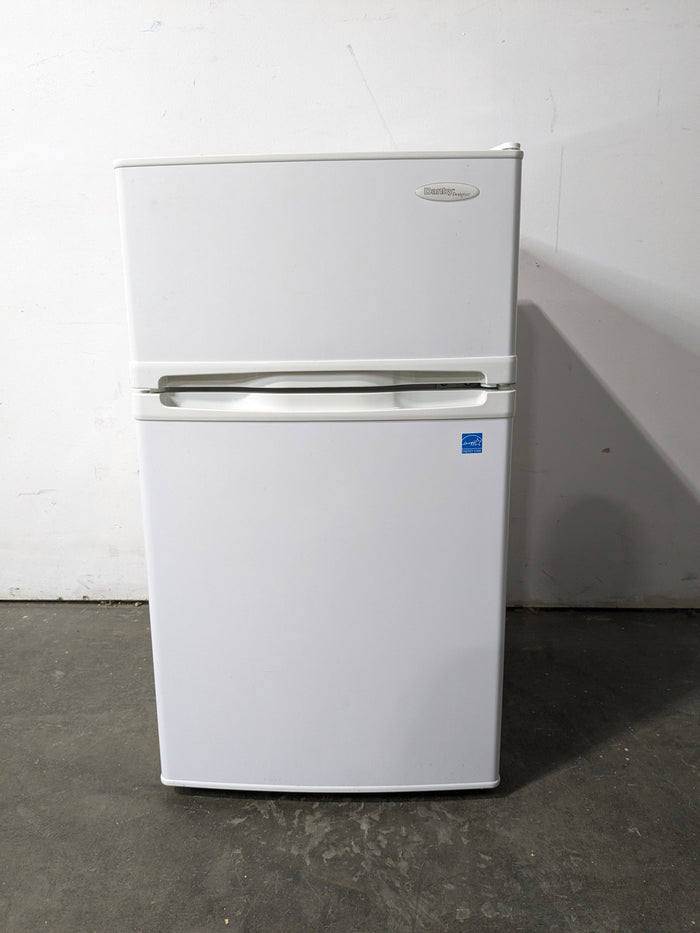 18.5" W Danby White Mini Fridge