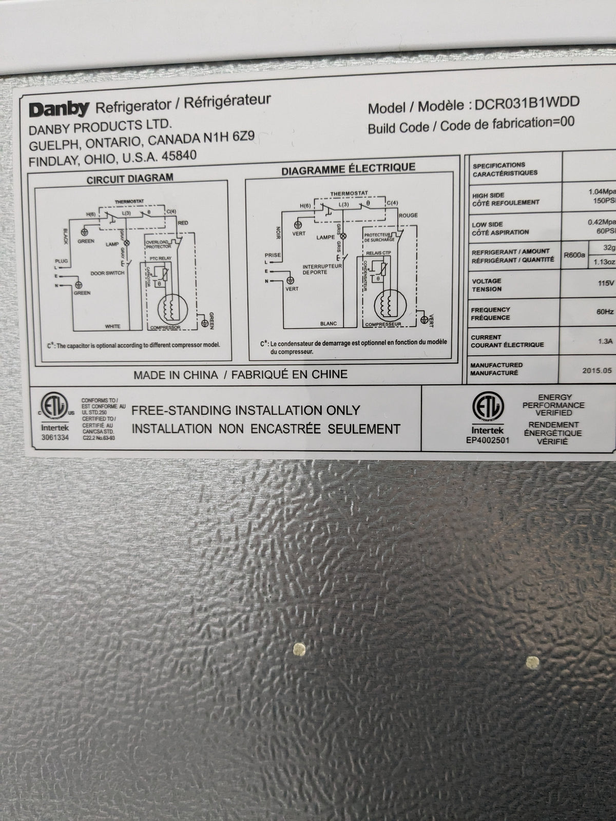 18.5" W Danby White Mini Fridge