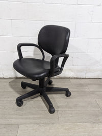 Basic Black Computer chair
