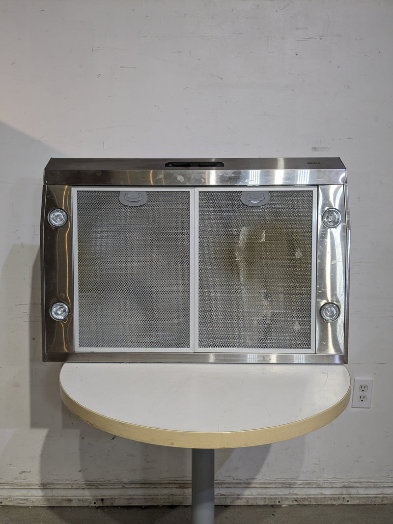 BROAN Range Hood Mo. QP130SSC