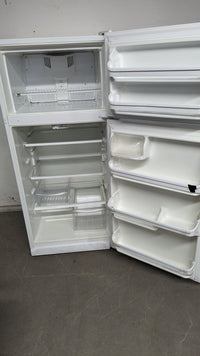 FRIGIDAIRE 30"W White Refrigerator