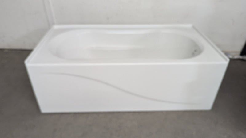 Akoma Technofrom White Acrylic 60 x 30-in Bathtub with Right Drain