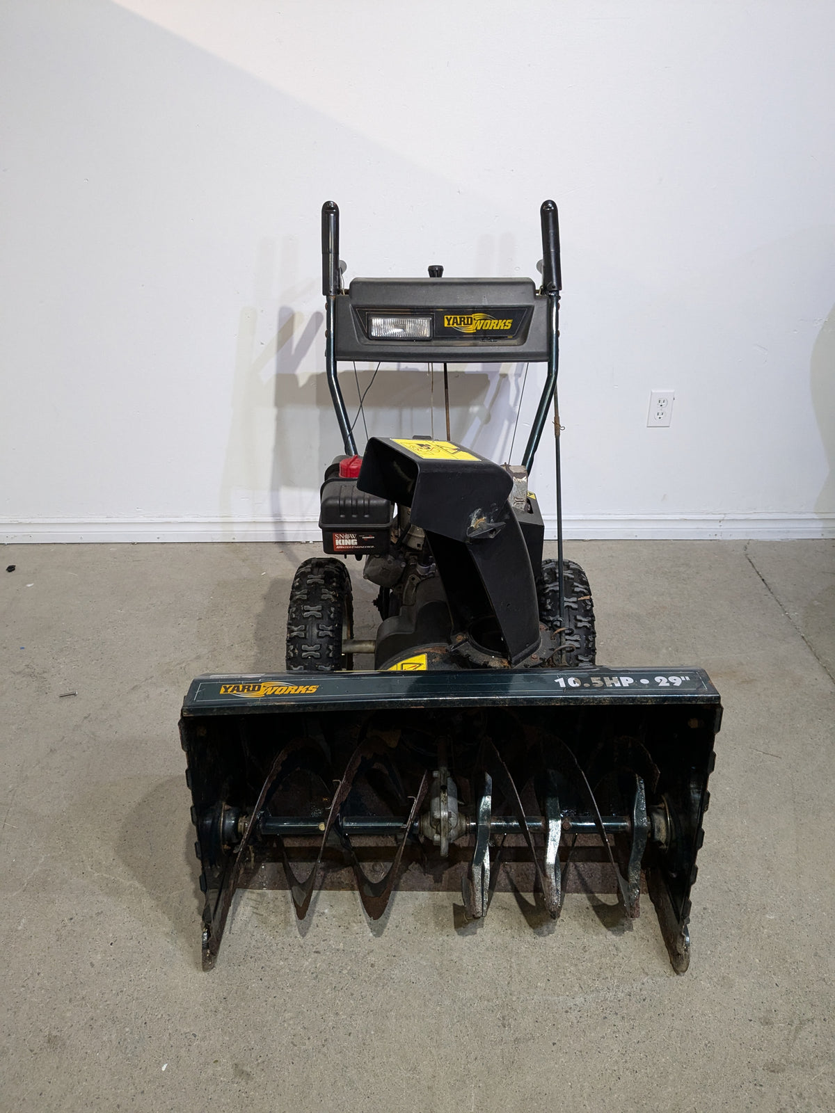 29" YardWorks Snowblower with Electric Starter