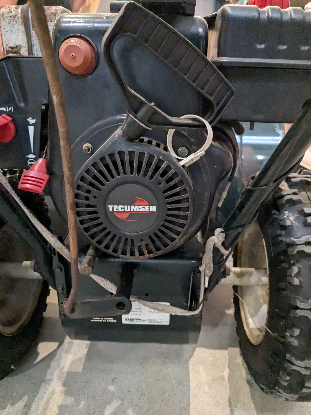 29" YardWorks Snowblower with Electric Starter