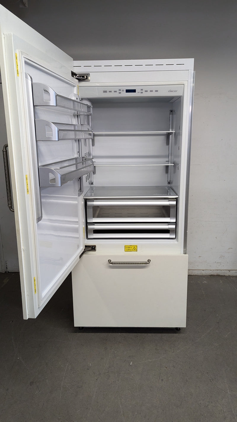 36"W Dacor Discovery Refrigerator