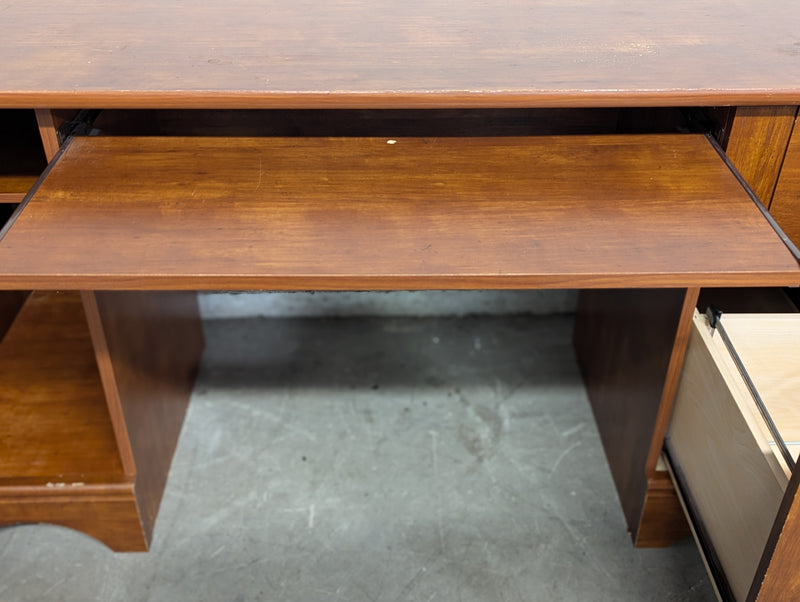 SAUDER SELECT Computer Desk in Brushed Maple