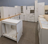 Set of Kitchen Cabinets in White
