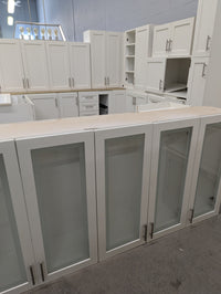 Set of Kitchen Cabinets in White
