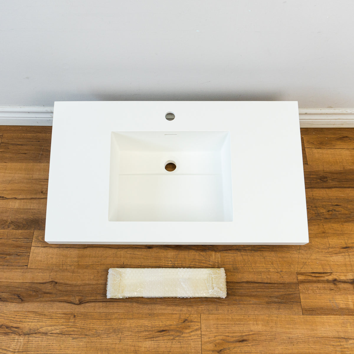 33-inch Porcelain Drop-in Left Side Drain Sink in White