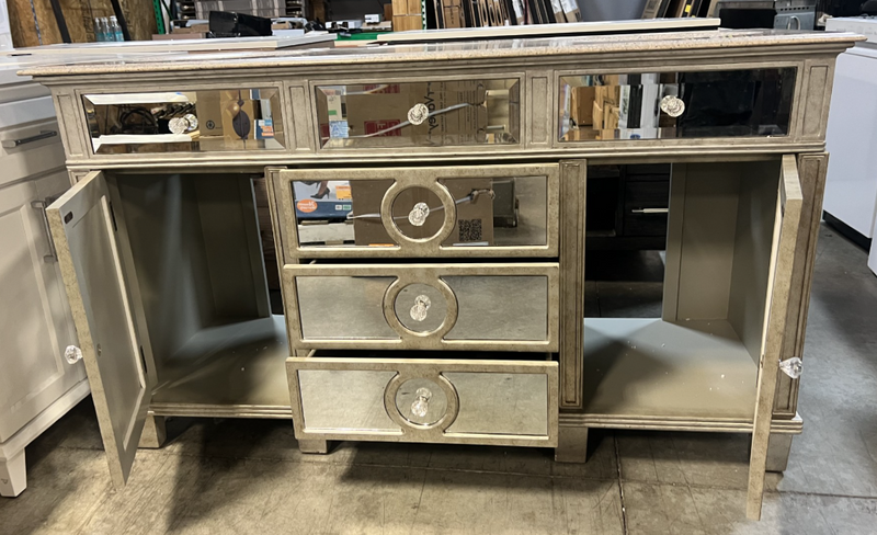 61" Mirrored Vanity