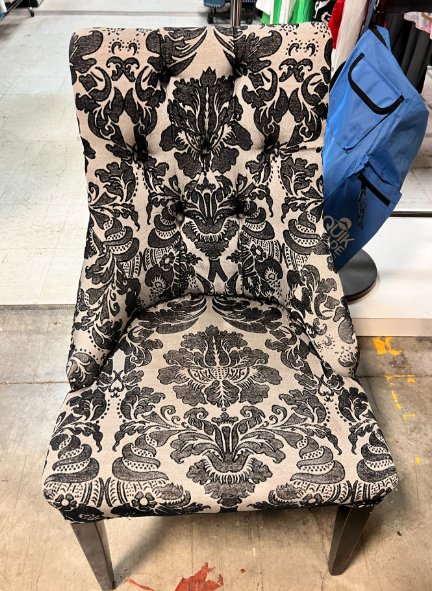 Damask Tufted Accent Chair