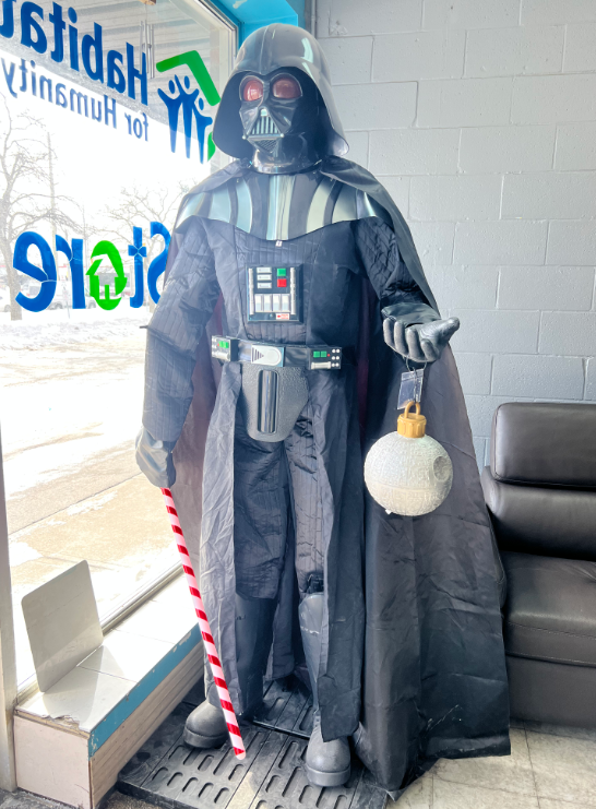 Disney Star Wars 7 FT Animated LED Darth Vader