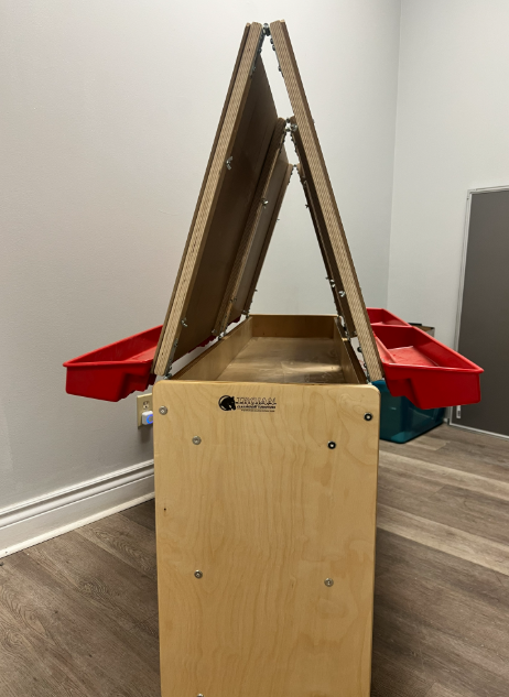 4 Station Easel with Storage