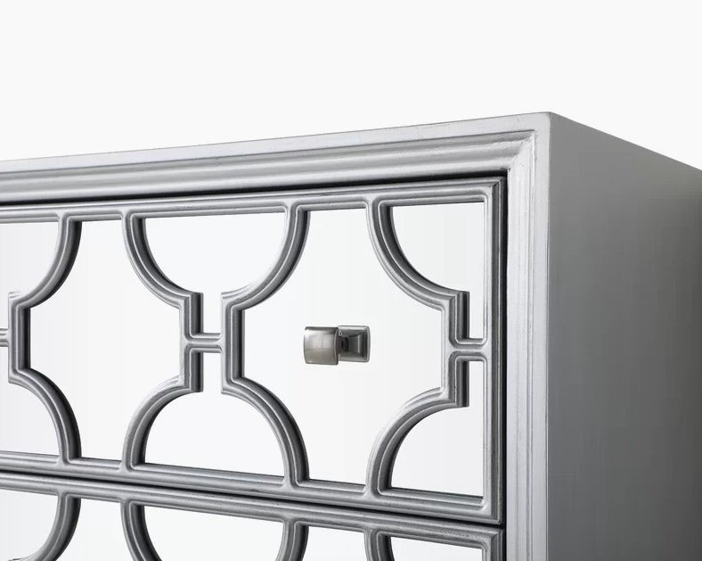 64-in 6-Drawer With Mirrored Fronts Dresser in Silver